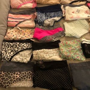 NWT Bundle of 28 pairs of Victoria Secret/PINK Panties- Sizes Large/Extra Large.